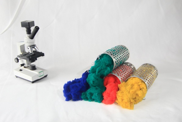 Alkali reduction colored polyester figured island fiber